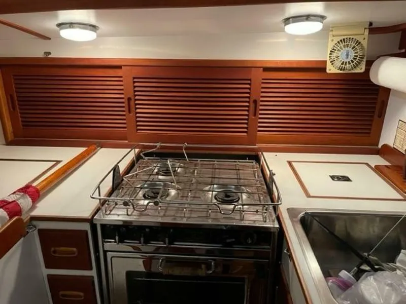 Slide: The Image of Hinckley Yachts Sou'wester Sloop C/B 1987 - 13