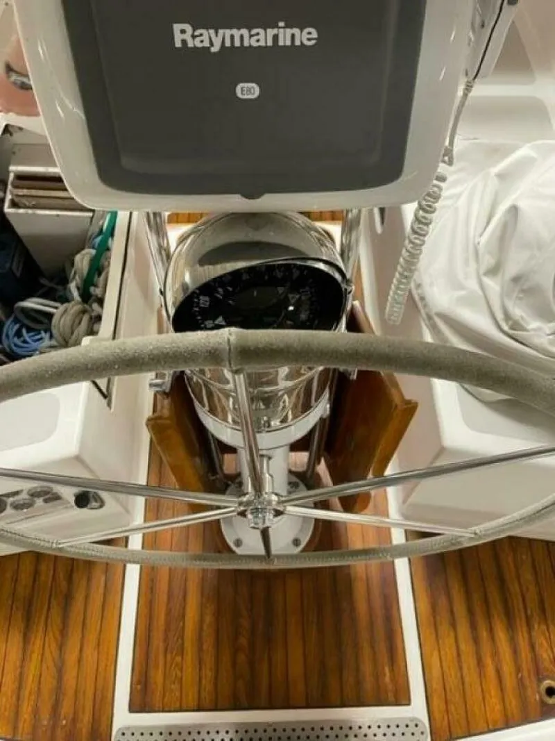 Slide: The Image of Hinckley Yachts Sou'wester Sloop C/B 1987 - 2