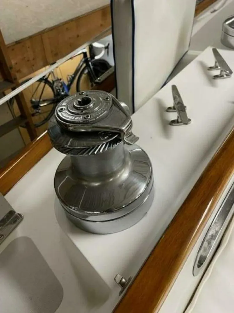 Slide: The Image of Hinckley Yachts Sou'wester Sloop C/B 1987 - 19