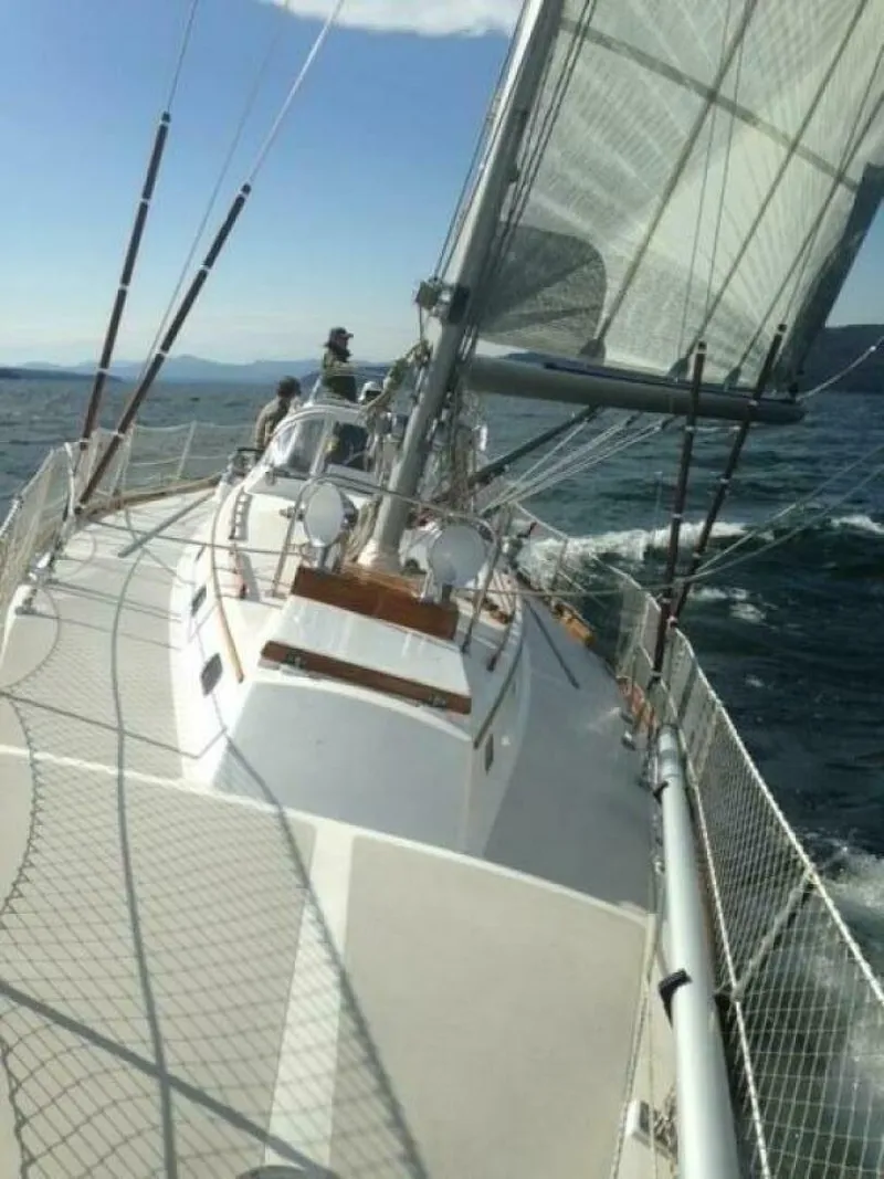 Slide: The Image of Hinckley Yachts Sou'wester Sloop C/B 1987 - 25