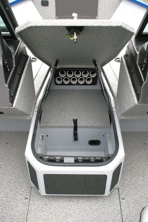 Slide: The Image of Lund 1775 Adventure Sport 2026 - 5