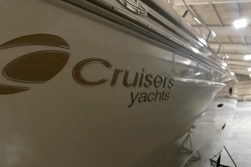 Slide: The Image of Cruisers 3870 2000 - 45