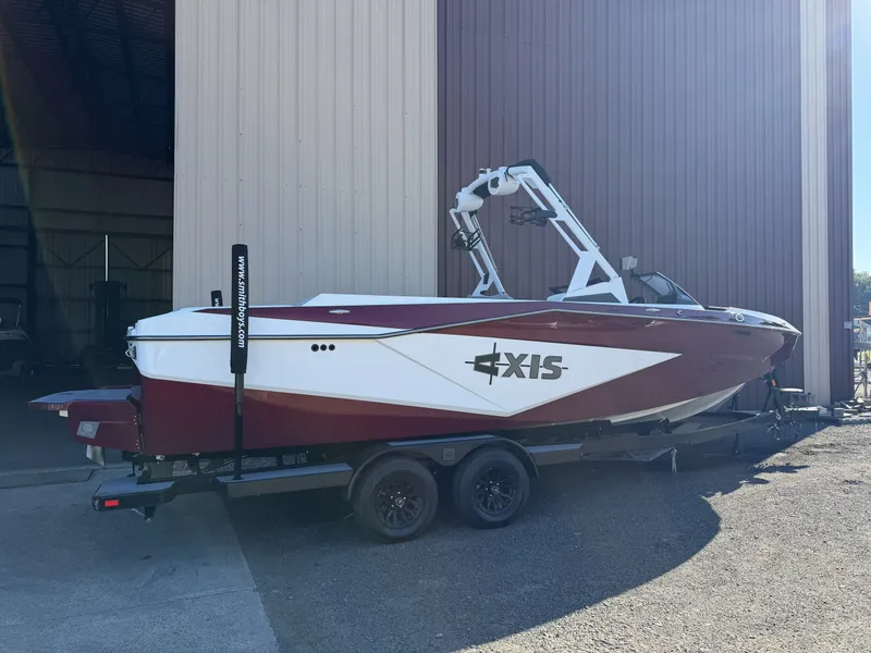 The Image of Axis Wake Research T250 2025 - 0