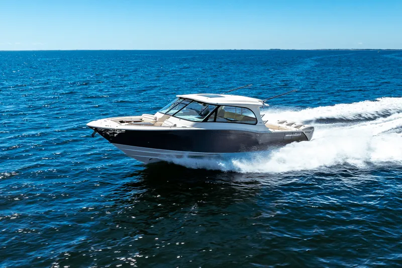 Slide: The Image of Grady-White Freedom 415 2026 - 3