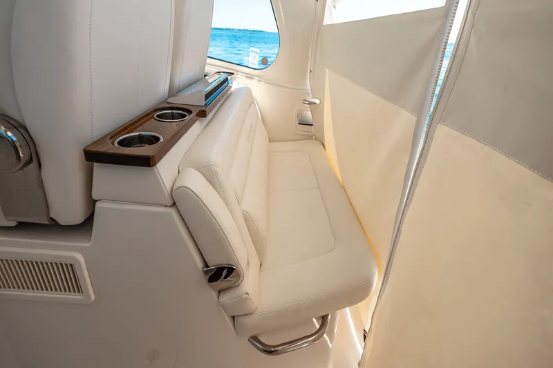 Slide: The Image of Grady-White Freedom 415 2026 - 50