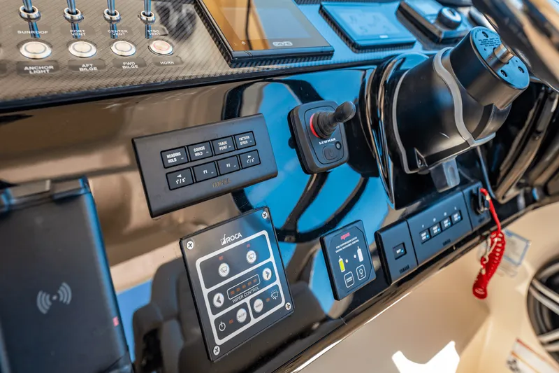 Slide: The Image of Grady-White Freedom 415 2026 - 58