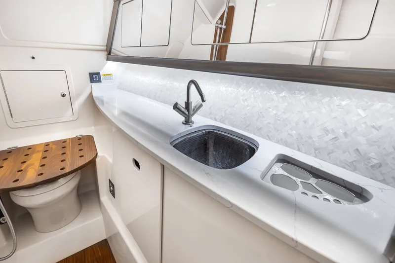 Slide: The Image of Grady-White Freedom 415 2026 - 77