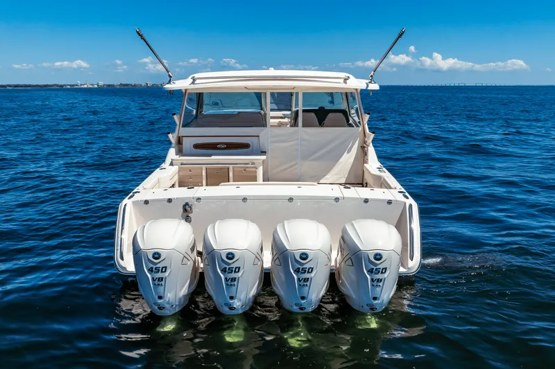 Slide: The Image of Grady-White Freedom 415 2026 - 9