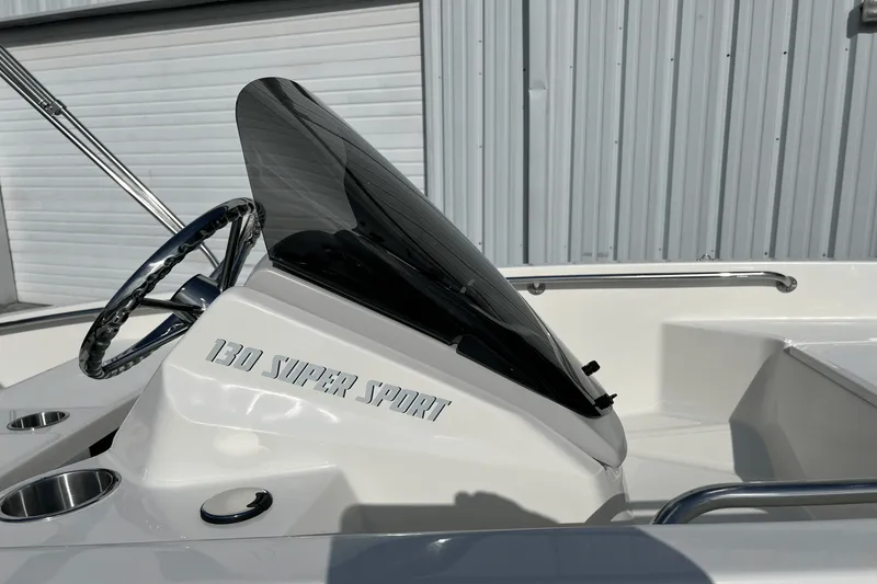 Slide: The Image of Boston Whaler 130 Super Sport 2026 - 10