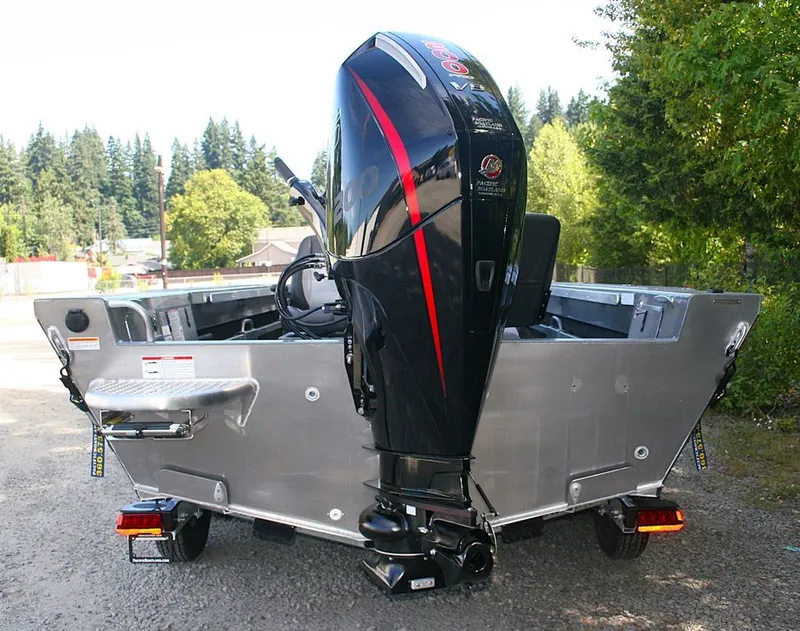Slide: The Image of Thunder Jet Rush 229 Open Tiller 2026 - 3
