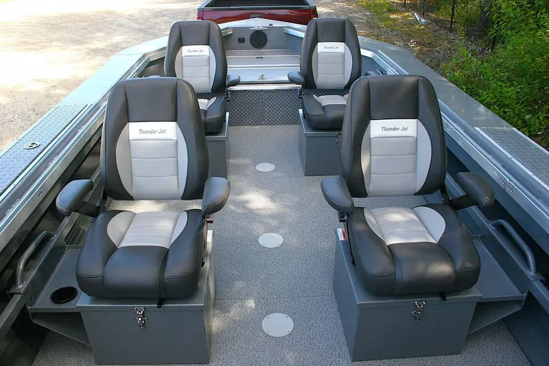 Slide: The Image of Thunder Jet Rush 229 Open Tiller 2026 - 4