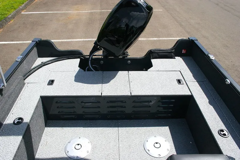Slide: The Image of Lund 1650 Angler Sport 2026 - 11