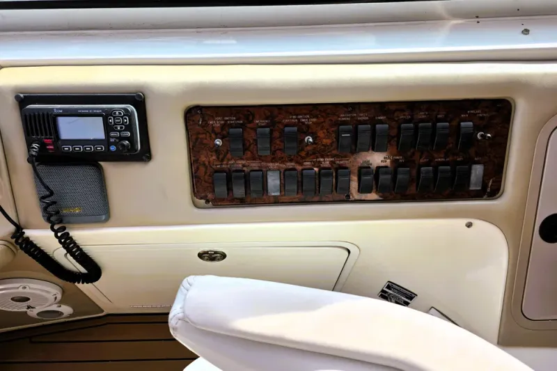 Slide: The Image of Sea Ray Sundancer 540 1999 - 21