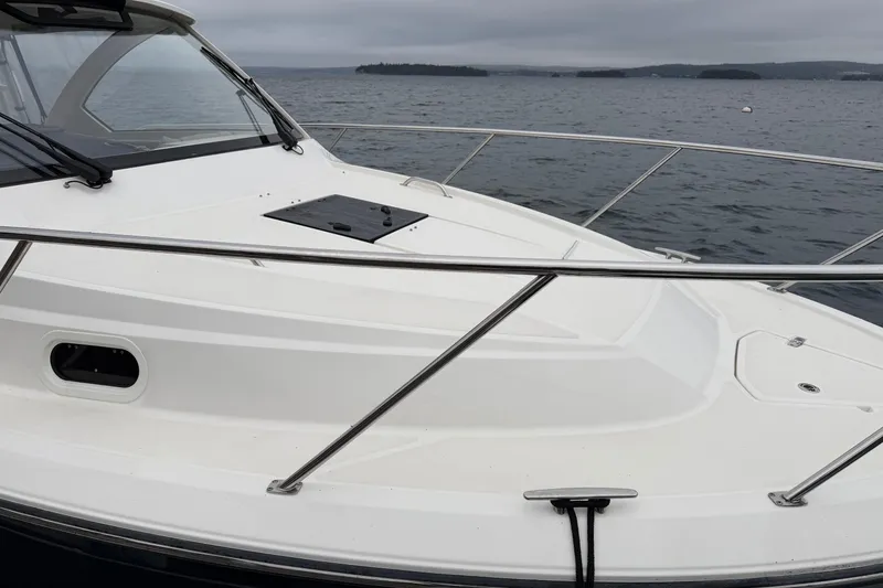 Slide: The Image of Pursuit OS 325 Offshore 2018 - 18