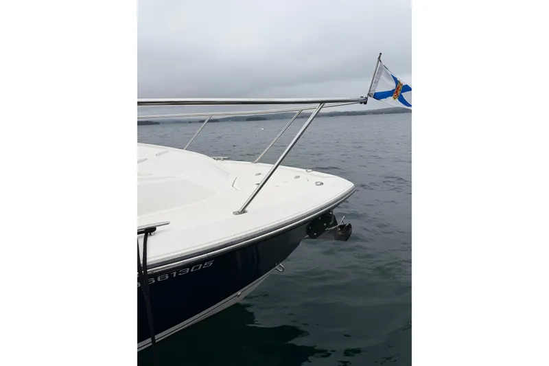 Slide: The Image of Pursuit OS 325 Offshore 2018 - 19