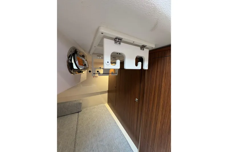 Slide: The Image of Pursuit OS 325 Offshore 2018 - 42