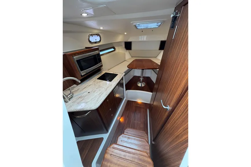 Slide: The Image of Pursuit OS 325 Offshore 2018 - 52