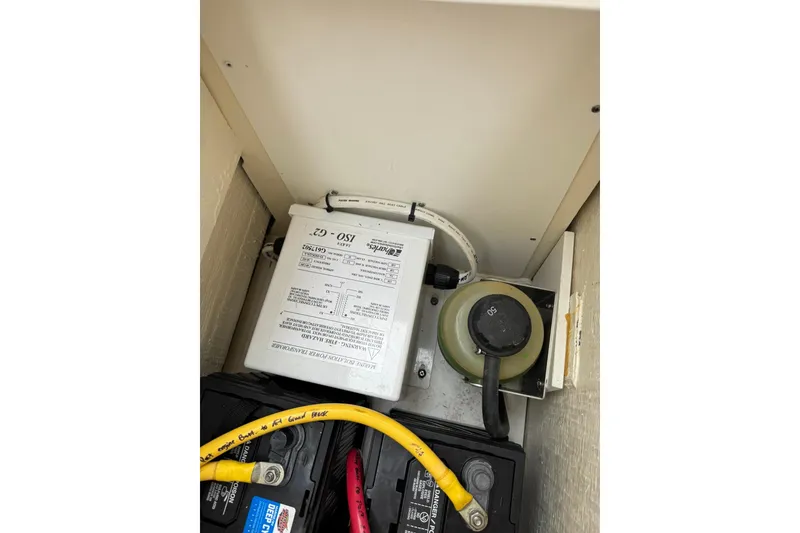Slide: The Image of Pursuit OS 325 Offshore 2018 - 86