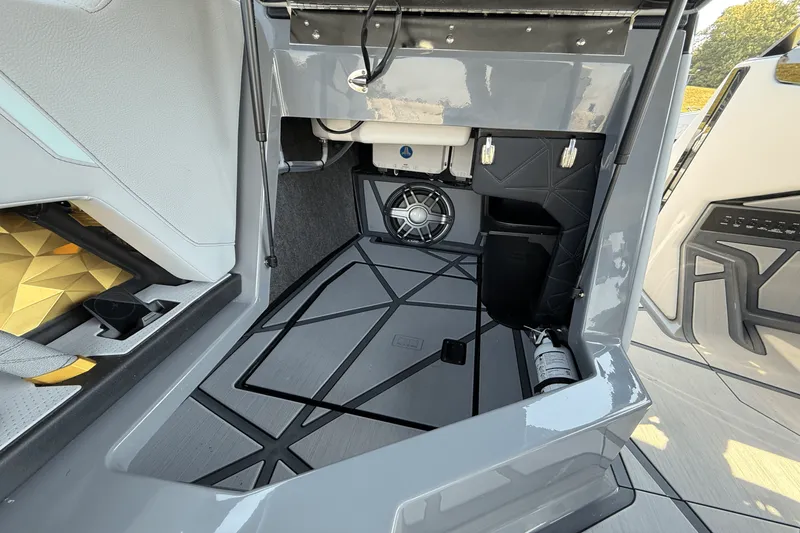 Slide: The Image of Nautique 25 PARAGON 2024 - 33