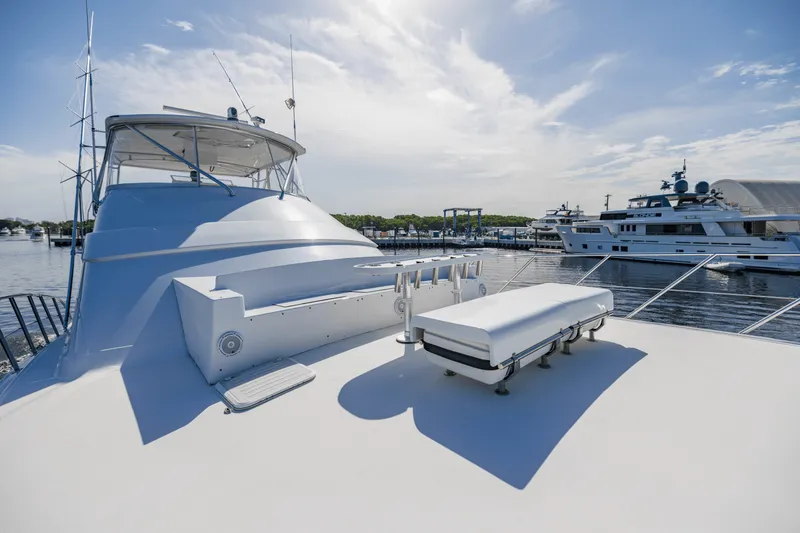 Slide: The Image of Hatteras GT63 2015 - 52