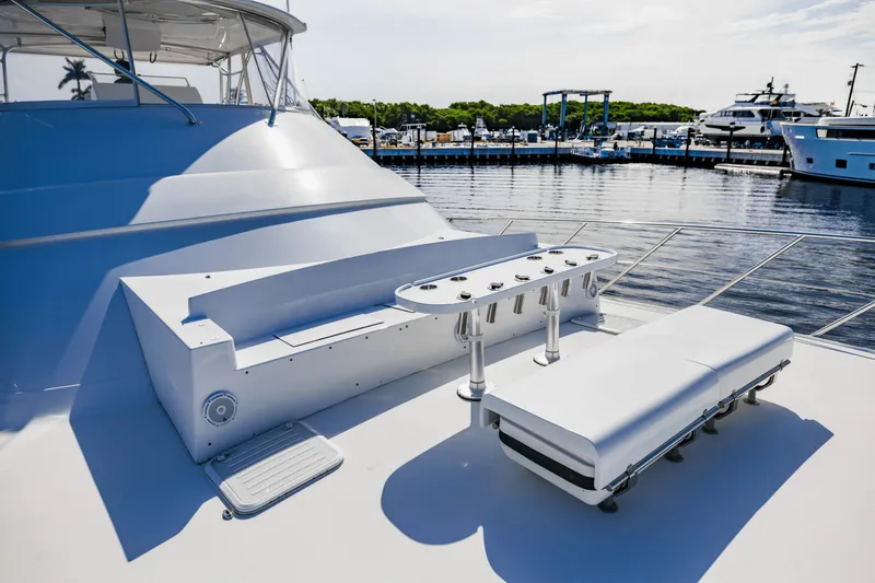 Slide: The Image of Hatteras GT63 2015 - 53