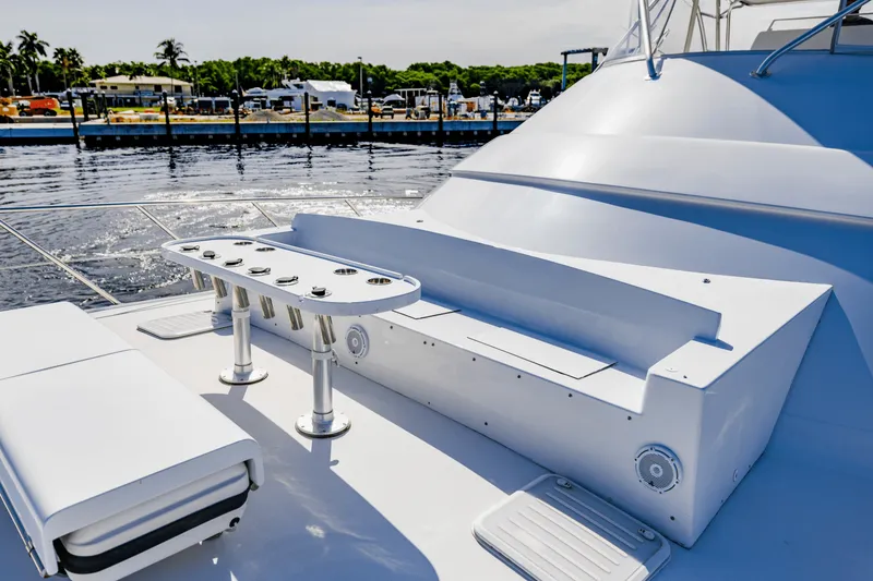 Slide: The Image of Hatteras GT63 2015 - 54