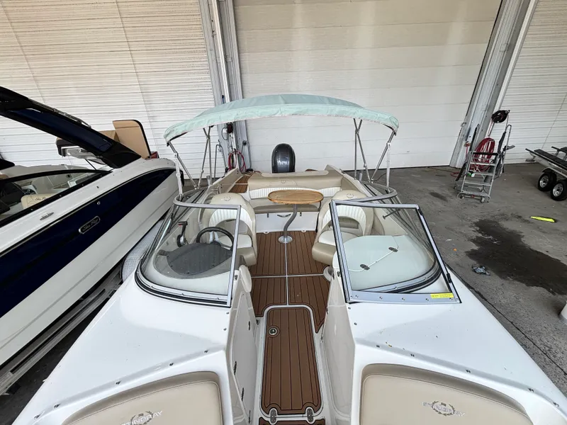 Slide: The Image of Stingray 234LR 2017 - 12