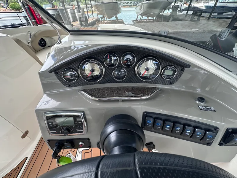 Slide: The Image of Stingray 234LR 2017 - 16