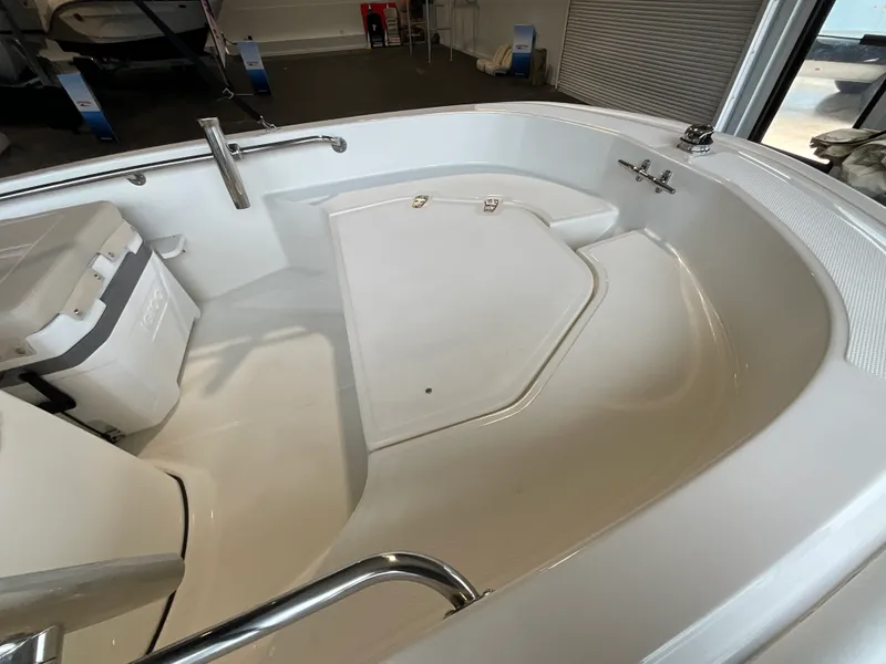 Slide: The Image of Boston Whaler 130 Super Sport 2026 - 2