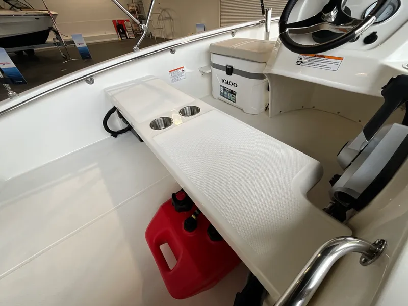 Slide: The Image of Boston Whaler 130 Super Sport 2026 - 27