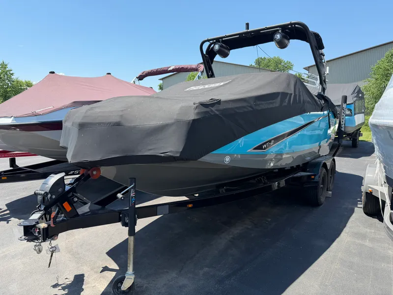 Slide: The Image of Heyday Wake Boats WT2 DC 2021 - 5