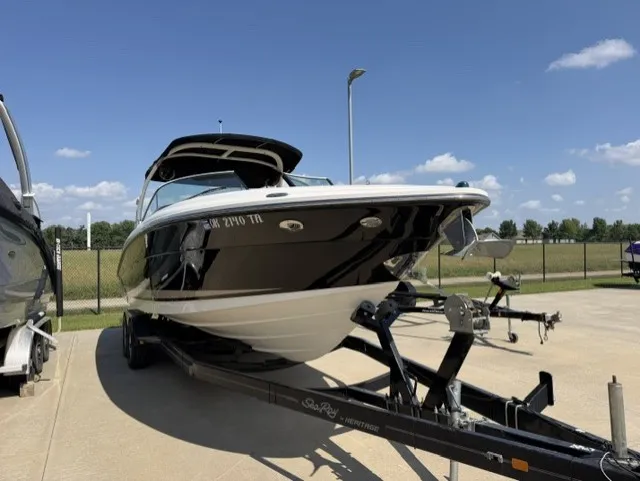 The Image of Sea Ray 270 SLX 2014 - 0