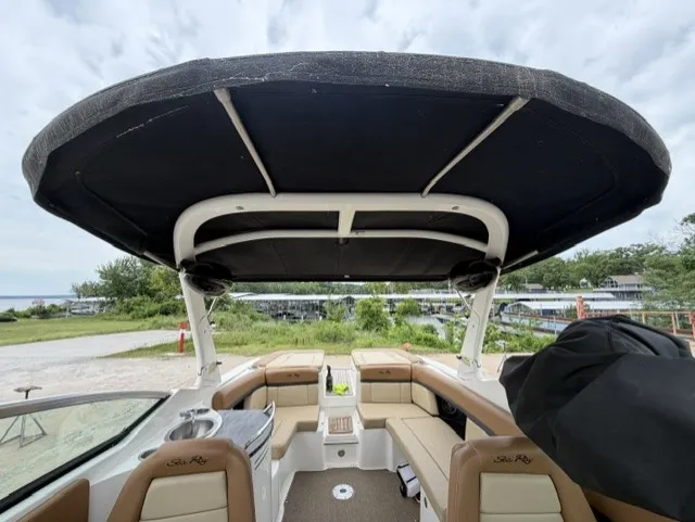 Slide: The Image of Sea Ray 270 SLX 2014 - 13