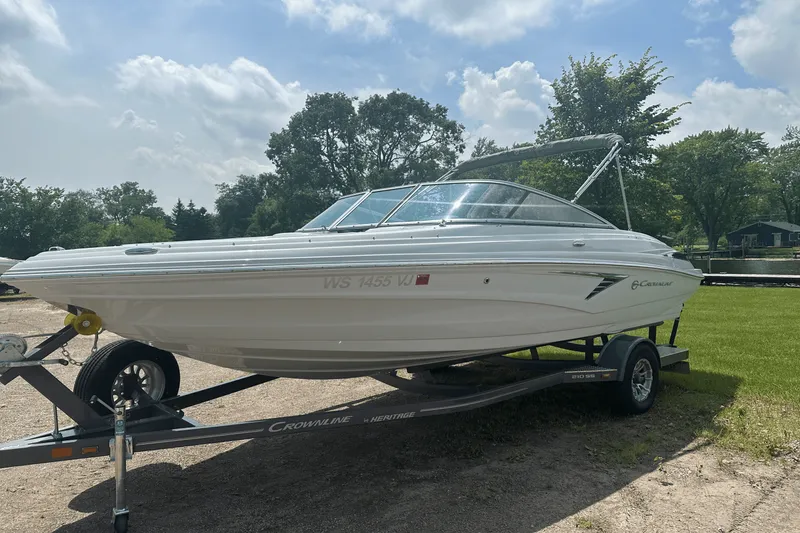 The Image of Crownline Boats 210 SS 2022 - 0