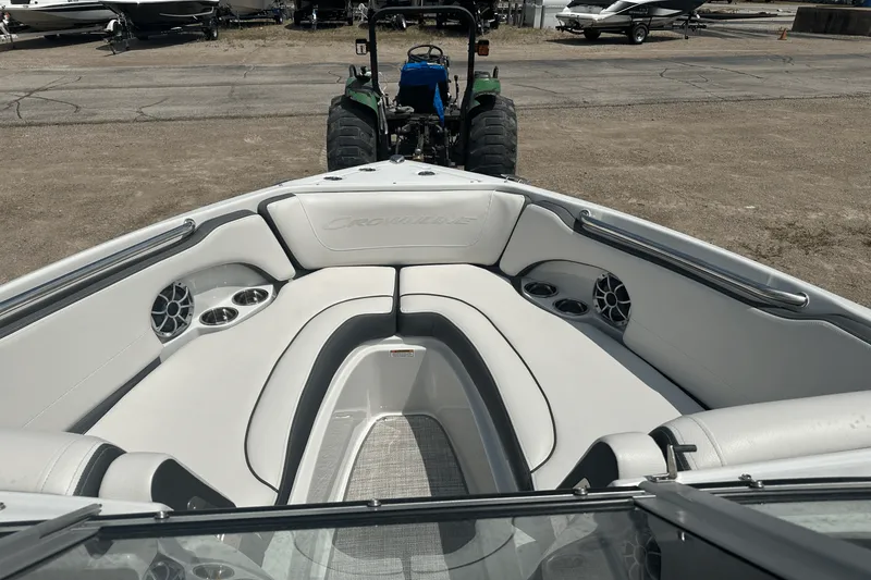 Slide: The Image of Crownline Boats 210 SS 2022 - 16