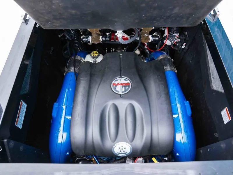 Slide: The Image of MasterCraft Xstar S 2022 - 23