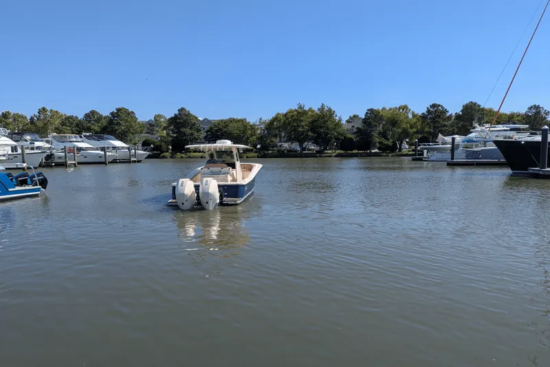 Slide: The Image of Scout 300 LXF 2020 - 22