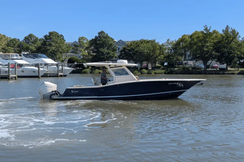 Slide: The Image of Scout 300 LXF 2020 - 23