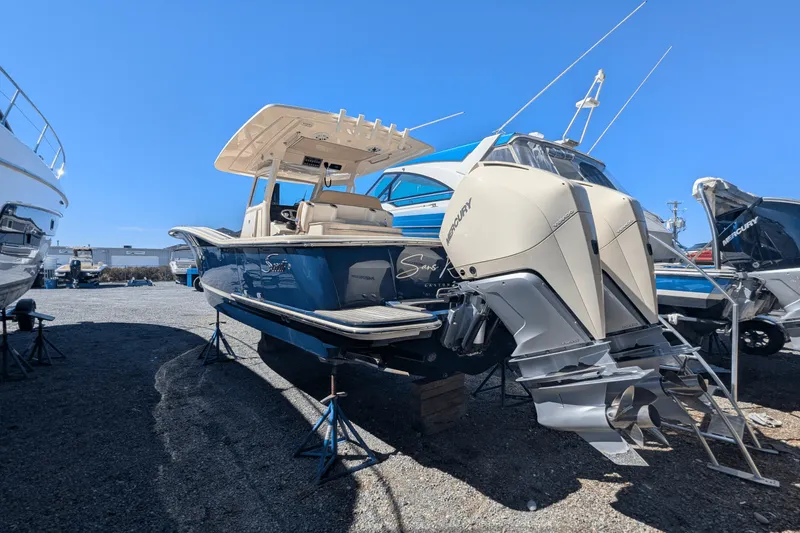 Slide: The Image of Scout 300 LXF 2020 - 31