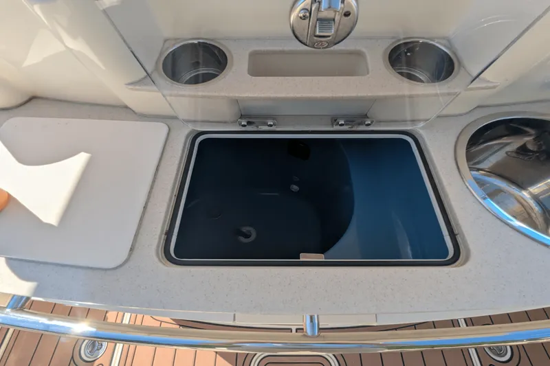 Slide: The Image of Scout 300 LXF 2020 - 35