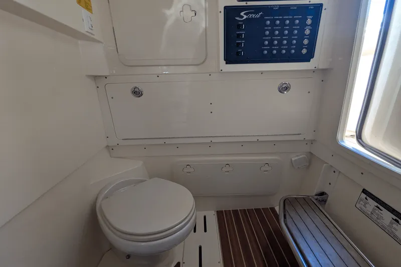 Slide: The Image of Scout 300 LXF 2020 - 47