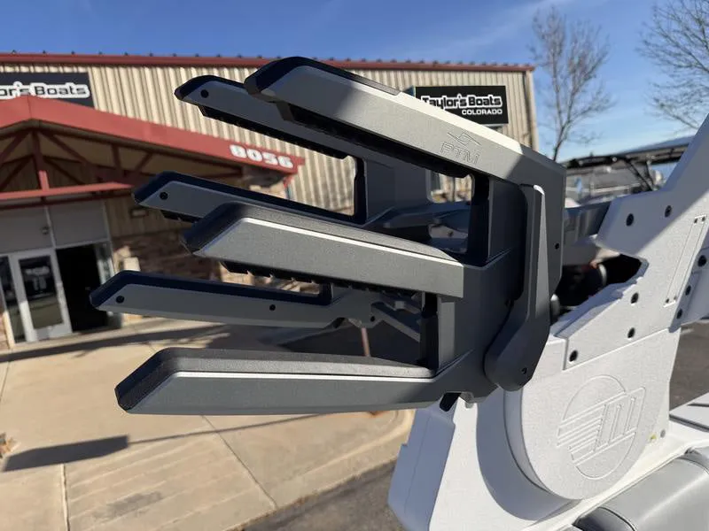 Slide: The Image of Malibu 25 LSV 2026 - 15