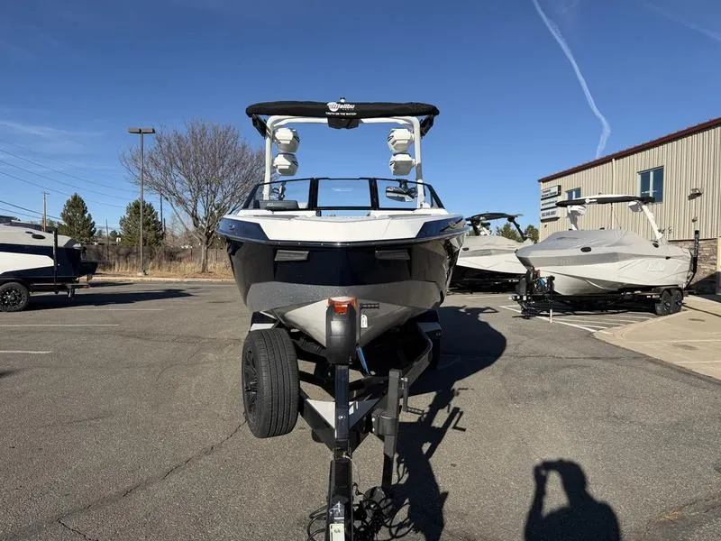Slide: The Image of Malibu 25 LSV 2026 - 2