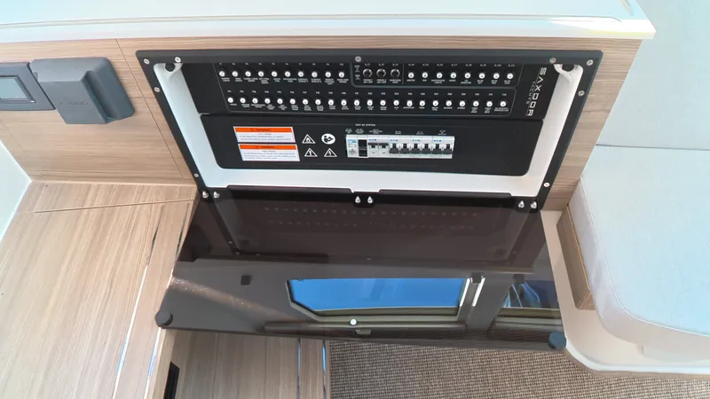 Slide: The Image of Saxdor 320 GTO 2027 - 24