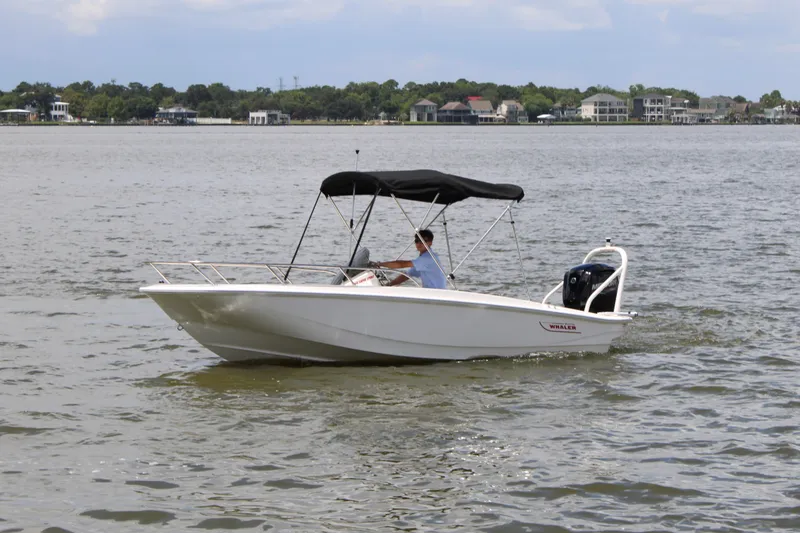 Slide: The Image of Boston Whaler 160 Super Sport 2026 - 10