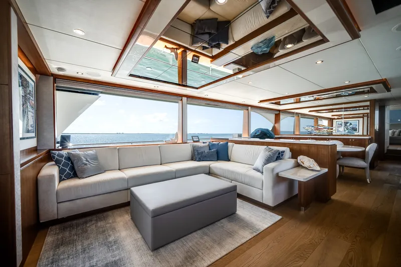 Slide: The Image of Ocean Alexander 100 MY 2018 - 33