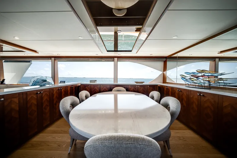 Slide: The Image of Ocean Alexander 100 MY 2018 - 37