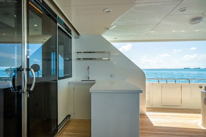 Slide: The Image of Ocean Alexander 100 MY 2018 - 92