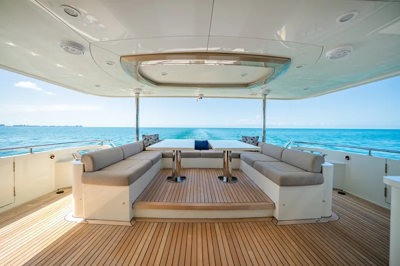 Slide: The Image of Ocean Alexander 100 MY 2018 - 91