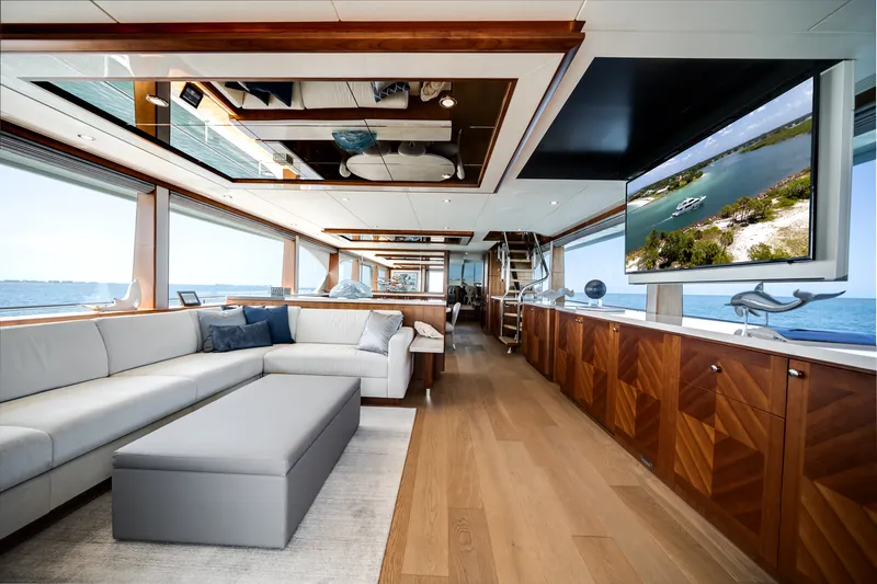 Slide: The Image of Ocean Alexander 100 MY 2018 - 32
